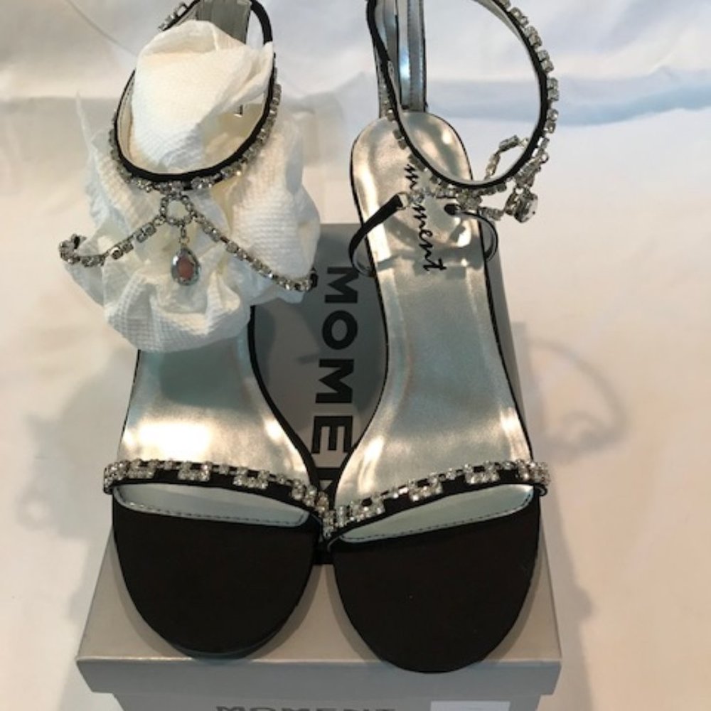 Moment Tiara Black-Silk S- 6 Embellished heels NEW 🎀